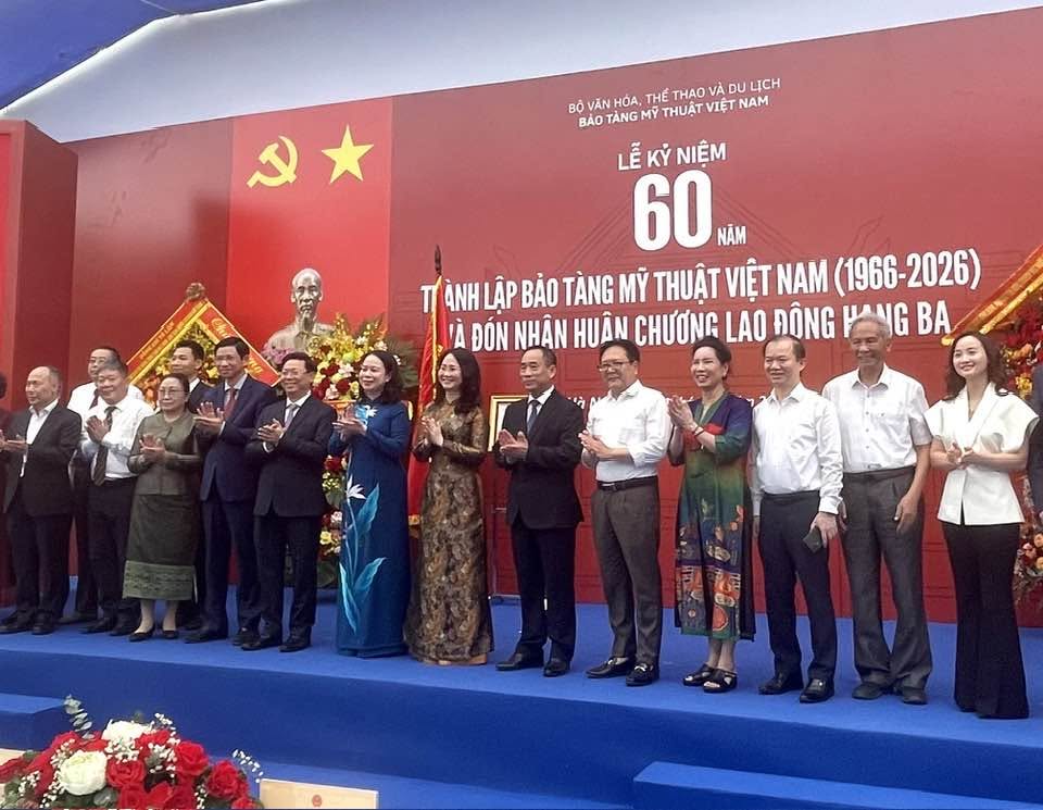 Chủ tịch Hiệp hội dự Lễ kỷ niệm 60 năm Bảo tàng Mỹ thuật Việt Nam